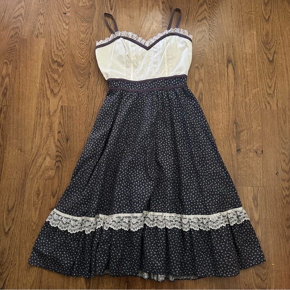 Gunne Sax Dresses & Skirts - Gunne Sax By Jessica Vintage Label prairie dress sleeveless cotton floral 11
